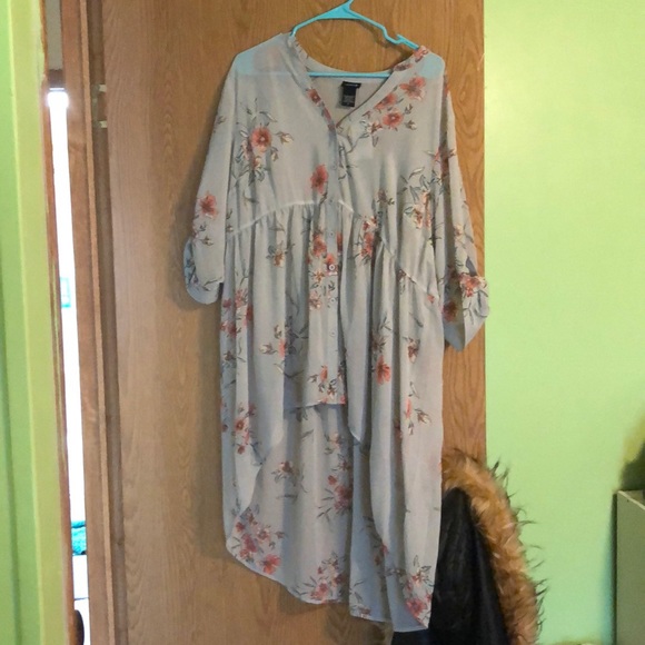 High low blouse - Picture 3 of 8